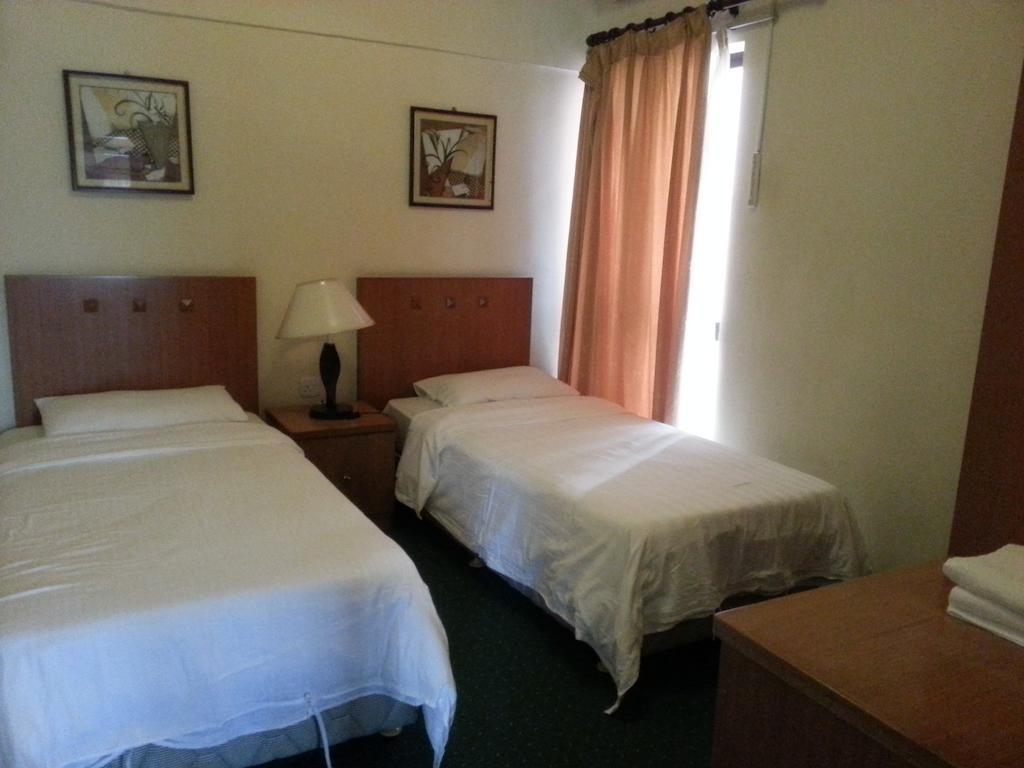 Dorcas Service Apartment - Marina Court Kota Kinabalu Eksteriør billede
