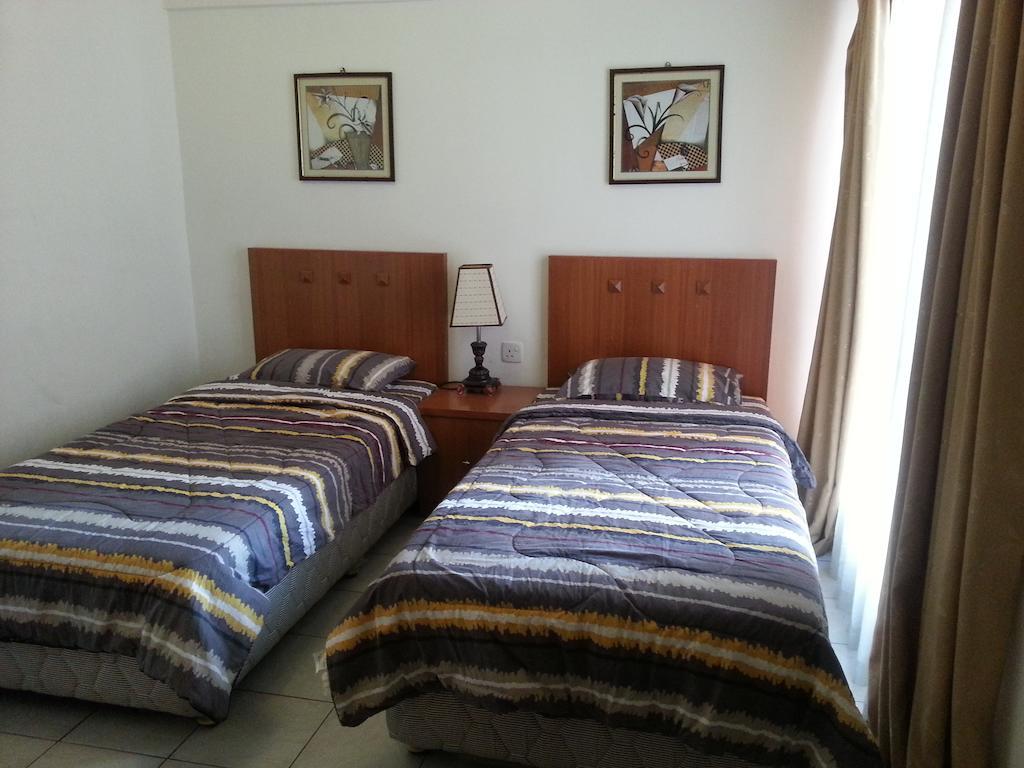 Dorcas Service Apartment - Marina Court Kota Kinabalu Eksteriør billede